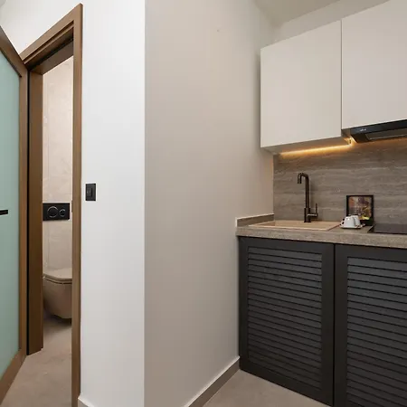Karavel - Old Town Boutique Aparthotel Rhodes City