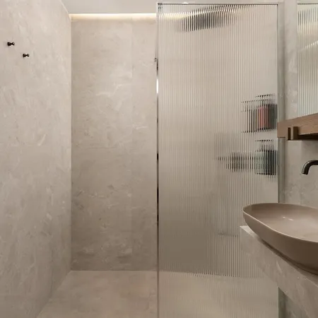 Aparthotel Karavel - Old Town Boutique