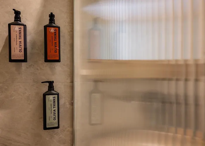 Karavel - Old Town Boutique *