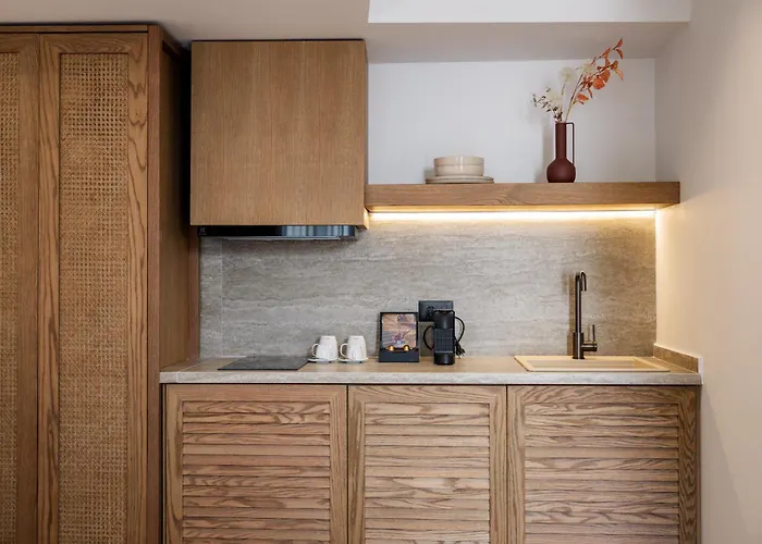 Karavel - Old Town Boutique * Rhodes City